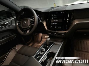 Volvo XC60 T8 R-디자인 2021 года из Южной Кореи