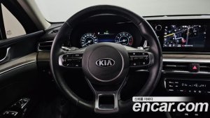 Kia K5 2.0 2021 года из Южной Кореи