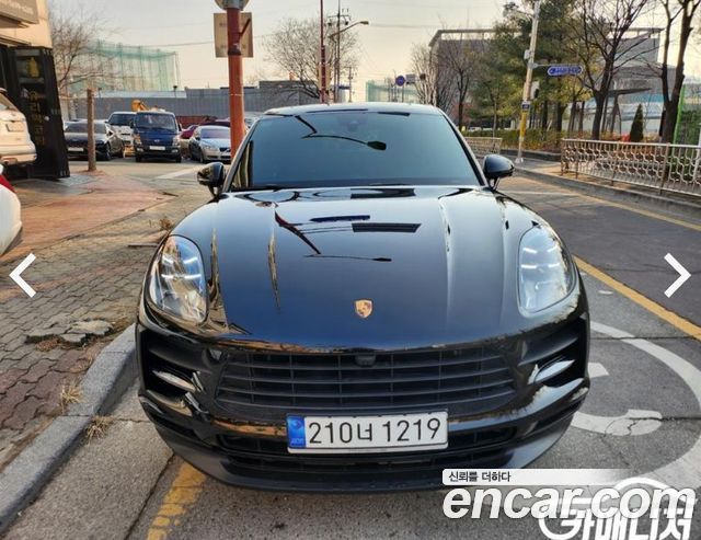 Porsche Macan 2.0 2021 года из Кореи