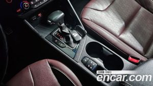 Kia Niro 1.6 HEV 2020 года из Южной Кореи
