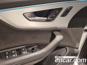 Audi Q8 50 TDI 4WD Premium 2021 года из Южной Кореи