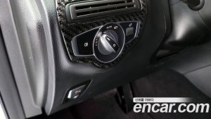 Mercedes-Benz GLC-Class GLC300e 4MATIC 2021 года из Южной Кореи