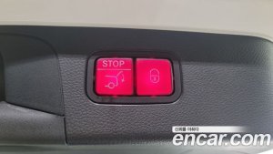 Mercedes-Benz GLC-Class GLC300e 4MATIC 2021 года из Южной Кореи