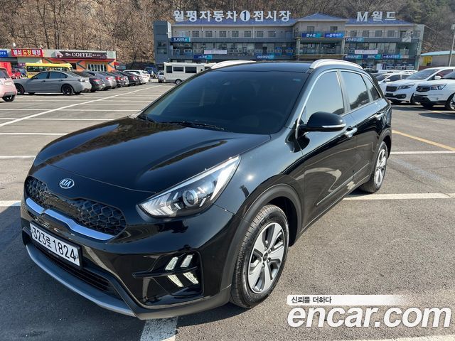 Kia Niro 1.6 HEV 2020 года из Кореи
