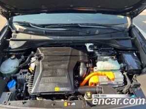 Kia Niro 1.6 HEV 2020 года из Южной Кореи