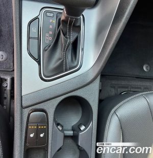 Kia Niro 1.6 HEV 2020 года из Южной Кореи