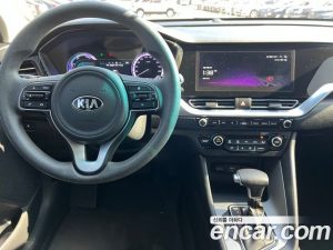 Kia Niro 1.6 HEV 2020 года из Южной Кореи