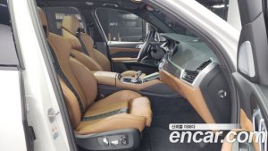 BMW X5M 4.4 Competition 2021 года из Южной Кореи