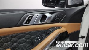 BMW X5M 4.4 Competition 2021 года из Южной Кореи