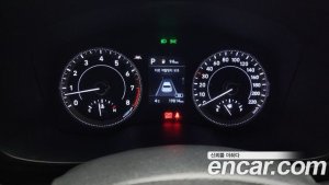 Hyundai Venue 1.6 Smart 2021 года из Южной Кореи