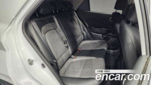 Hyundai Venue 1.6 Smart 2021 года из Южной Кореи