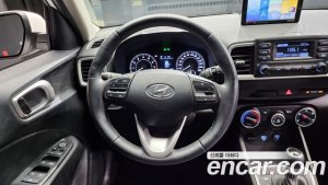 Hyundai Venue 1.6 Smart 2021 года из Южной Кореи