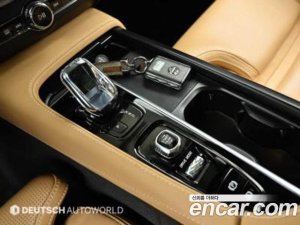 Volvo S90 B6 AWD Inscription 2021 года из Южной Кореи