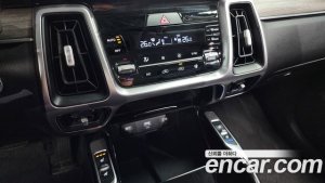 Kia Sorento Дизель 2.2 2WD 2022 года из Южной Кореи