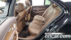 Mercedes-Benz E-Class E300 4MATIC Exclusive 2020 года из Южной Кореи