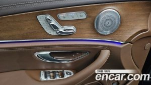 Mercedes-Benz E-Class E300 4MATIC Exclusive 2020 года из Южной Кореи