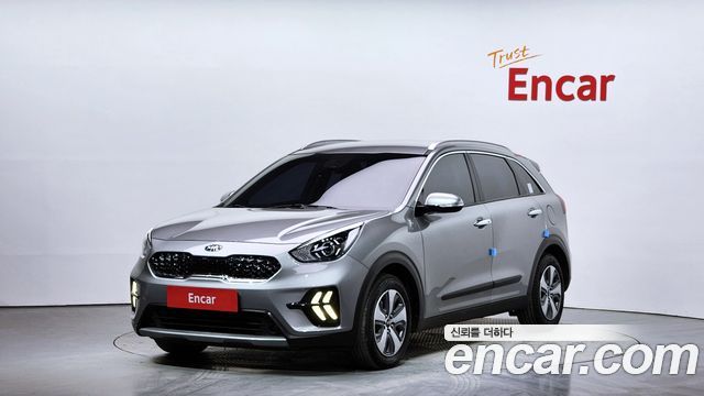 Kia Niro 1.6 HEV 2020 года из Кореи