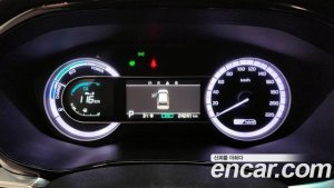 Kia Niro 1.6 HEV 2020 года из Южной Кореи