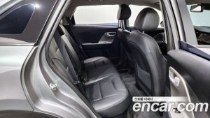 Kia Niro 1.6 HEV 2020 года из Южной Кореи