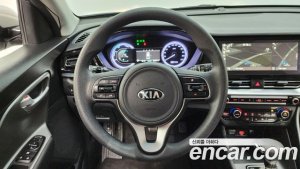 Kia Niro 1.6 HEV 2020 года из Южной Кореи