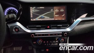 Kia Niro 1.6 HEV 2020 года из Южной Кореи