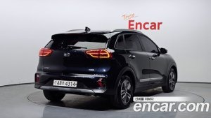 Kia Niro 1.6 HEV 2020 года из Южной Кореи
