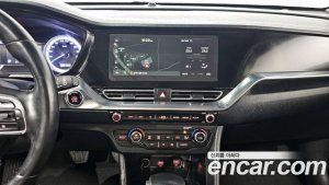 Kia Niro 1.6 HEV 2020 года из Южной Кореи