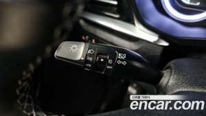 Kia Niro 1.6 HEV 2020 года из Южной Кореи