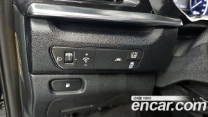 Kia Niro 1.6 HEV 2020 года из Южной Кореи