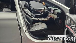 Mercedes-Benz E-Class E350 4MATIC AMG Line 2021 года из Южной Кореи