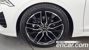 Kia K5 1.6 Turbo 2020 года из Южной Кореи