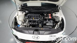 Hyundai AVANTE 1.6 2021 года из Южной Кореи