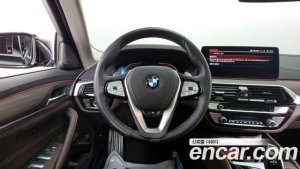 BMW 5-Series 530i Luxury 2021 года из Южной Кореи