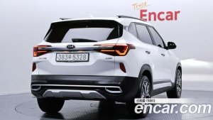 Kia Seltos Бензин 1.6 Turbo 2WD 2021 года из Южной Кореи