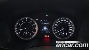 Hyundai Venue 1.6 Smart 2021 года из Южной Кореи