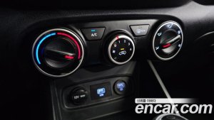 Hyundai Venue 1.6 Smart 2021 года из Южной Кореи