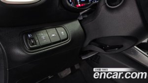 Hyundai Venue 1.6 Smart 2021 года из Южной Кореи