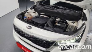 Kia Seltos Бензин 1.6 Turbo 4WD 2021 года из Южной Кореи