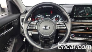 Kia Seltos Бензин 1.6 Turbo 4WD 2021 года из Южной Кореи