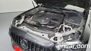 Mercedes-Benz E-Class E220d 4MATIC AMG Line 2021 года из Южной Кореи