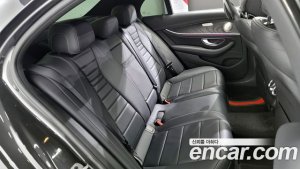 Mercedes-Benz E-Class E220d 4MATIC AMG Line 2021 года из Южной Кореи