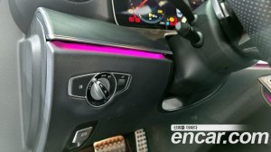 Mercedes-Benz E-Class E220d 4MATIC AMG Line 2021 года из Южной Кореи