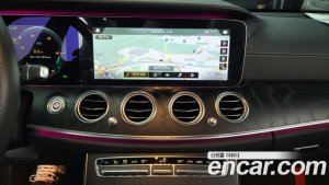 Mercedes-Benz E-Class E220d 4MATIC AMG Line 2021 года из Южной Кореи