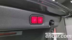Mercedes-Benz E-Class E220d 4MATIC AMG Line 2021 года из Южной Кореи