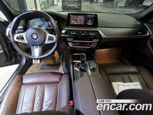 BMW 5-Series 520i M Sport 2020 года из Южной Кореи