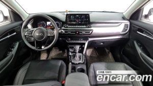 Kia Seltos Бензин 1.6 Turbo 2WD 2022 года из Южной Кореи