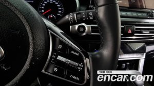 Kia Seltos Бензин 1.6 Turbo 2WD 2022 года из Южной Кореи