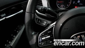 Kia Seltos Бензин 1.6 Turbo 2WD 2022 года из Южной Кореи