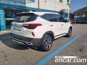 Kia Seltos Бензин 1.6 Turbo 2WD 2021 года из Южной Кореи