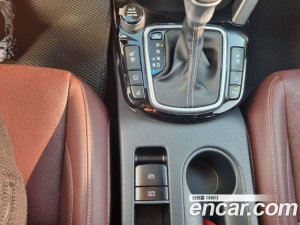 Kia Seltos Бензин 1.6 Turbo 2WD 2021 года из Южной Кореи